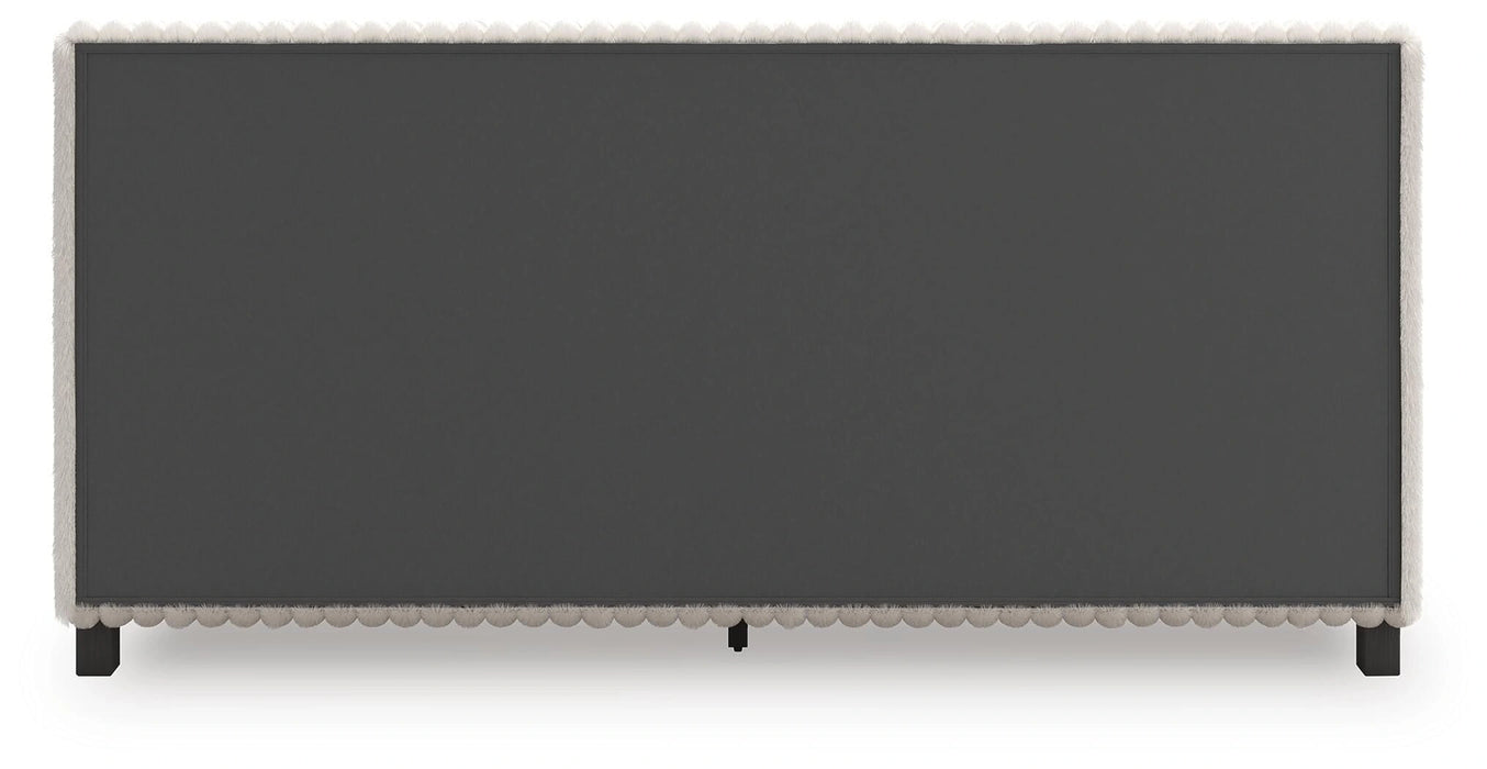 Zuraleus Bed