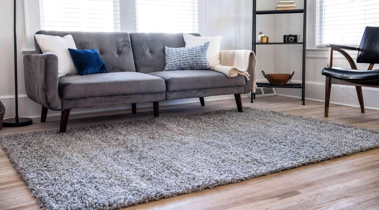 Unique Loom Solid Shag Collection Area Rug (7' 1" x 10' Rectangle, Cloud Gray)