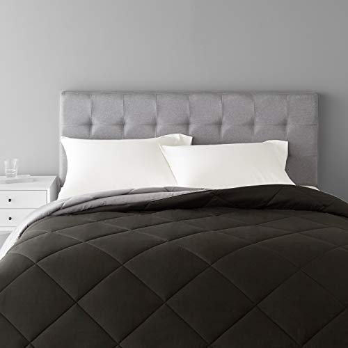 Amazon Basics Reversible, Lightweight Microfiber Comforter Blanket - Full/Queen, Black/Gray