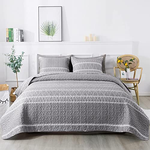 Andency Grey Quilt Set Twin (68x86 Inch), 2 Pieces(1 Striped Triangle Printed Quilt and 1 Pillowcase), Bohemian Summer Lightweight Reversible Microfiber Bedspread Coverlet Sets