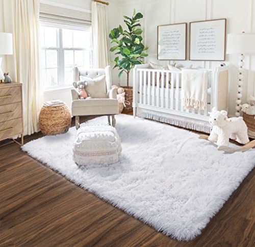 PAGISOFE Fluffy Shaggy Area Rug, 4x6, Furry Rugs for Kids Girls Bedroo