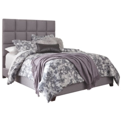 Dolante Contemporary Master Bedroom King Upholstered Bed