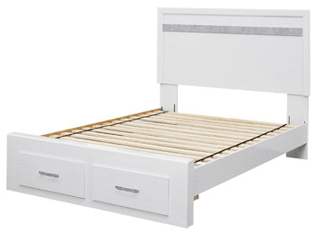Jallory Contemporary Master Bedroom Queen Storage Footboard